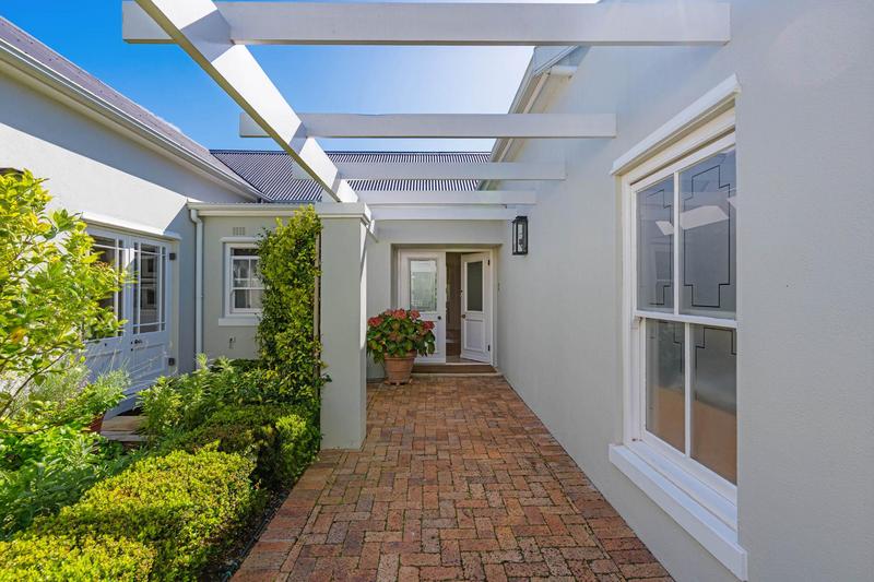 To Let 3 Bedroom Property for Rent in Steenberg Estate Western Cape